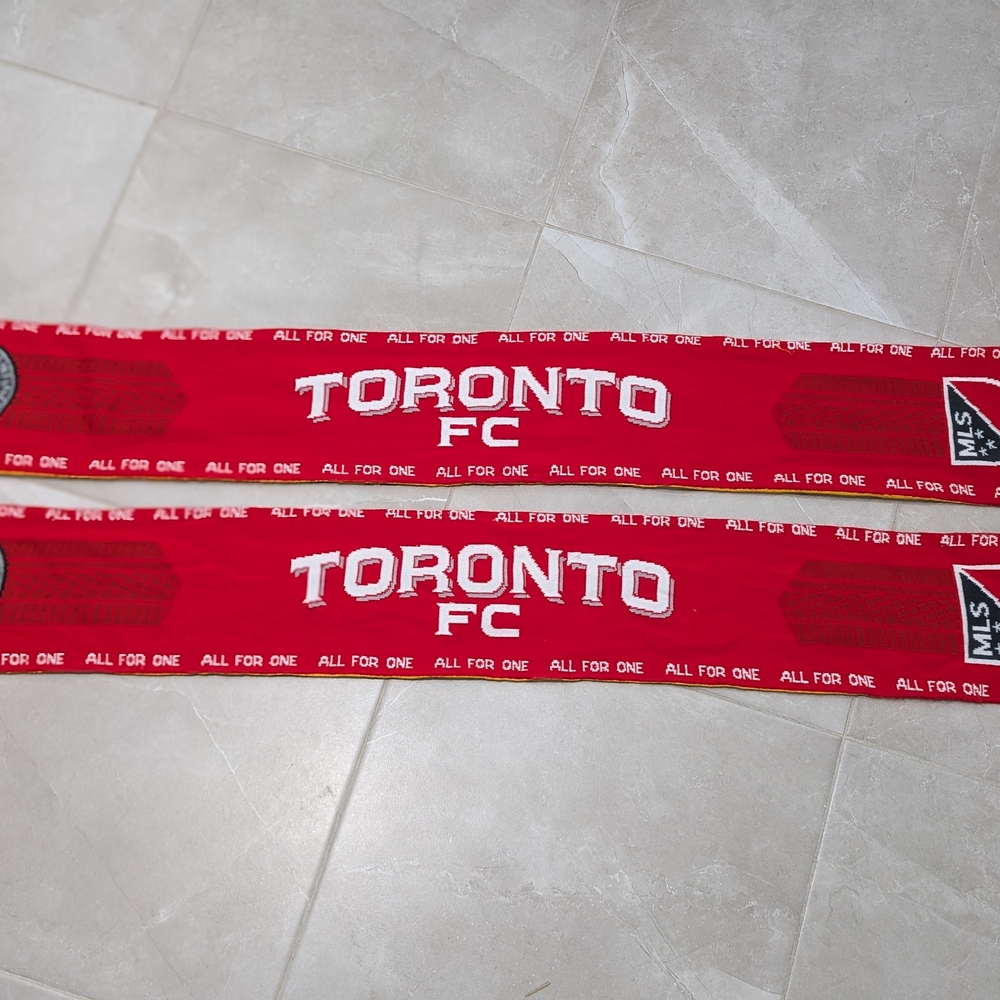 Toronto FC Scarf - 2pcs